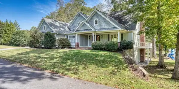 609 Cypress Pointe Lane