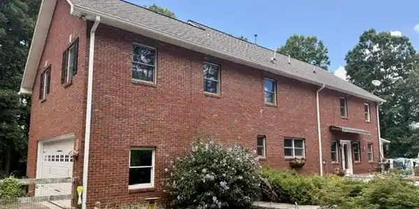 Image 2: Rear