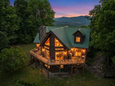 1440 Valley View Heights Lane