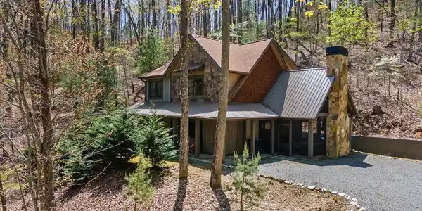 455 Shepherds Walk