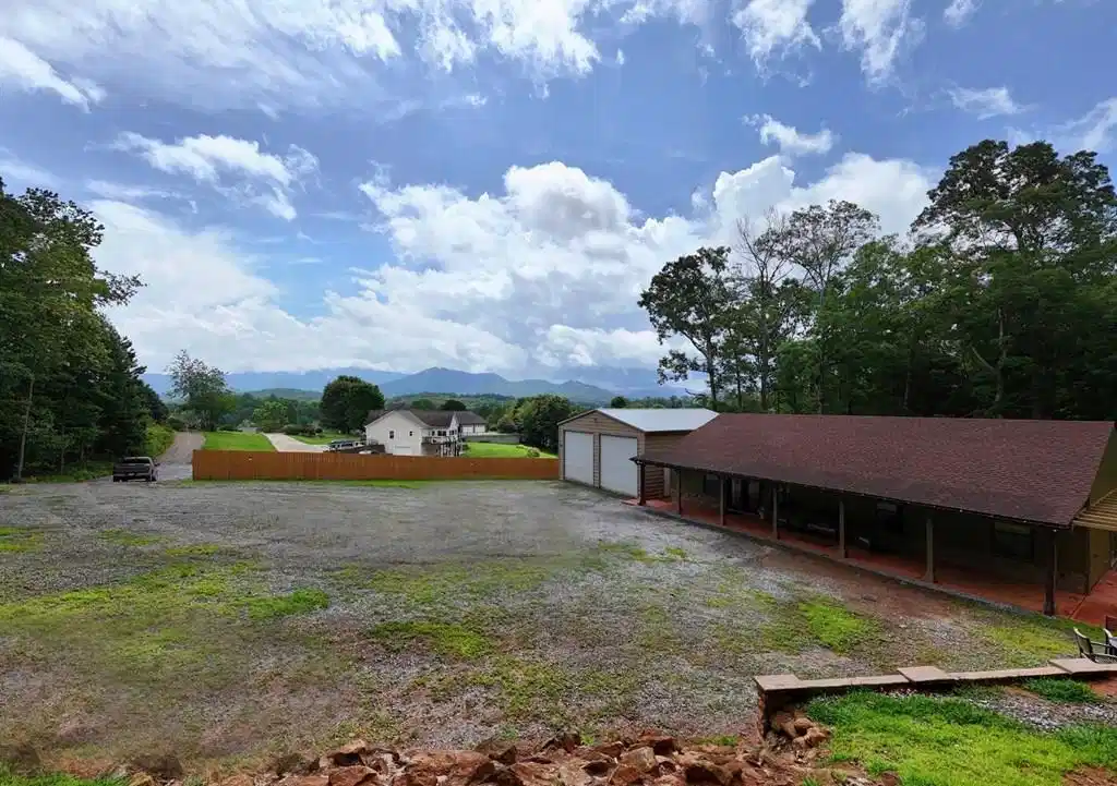 Image 1: Main View