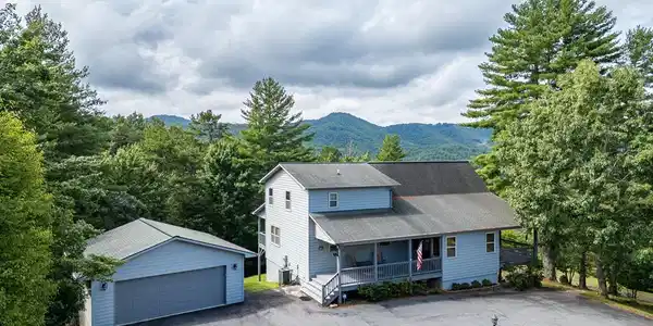 98 Dunrunnin Point