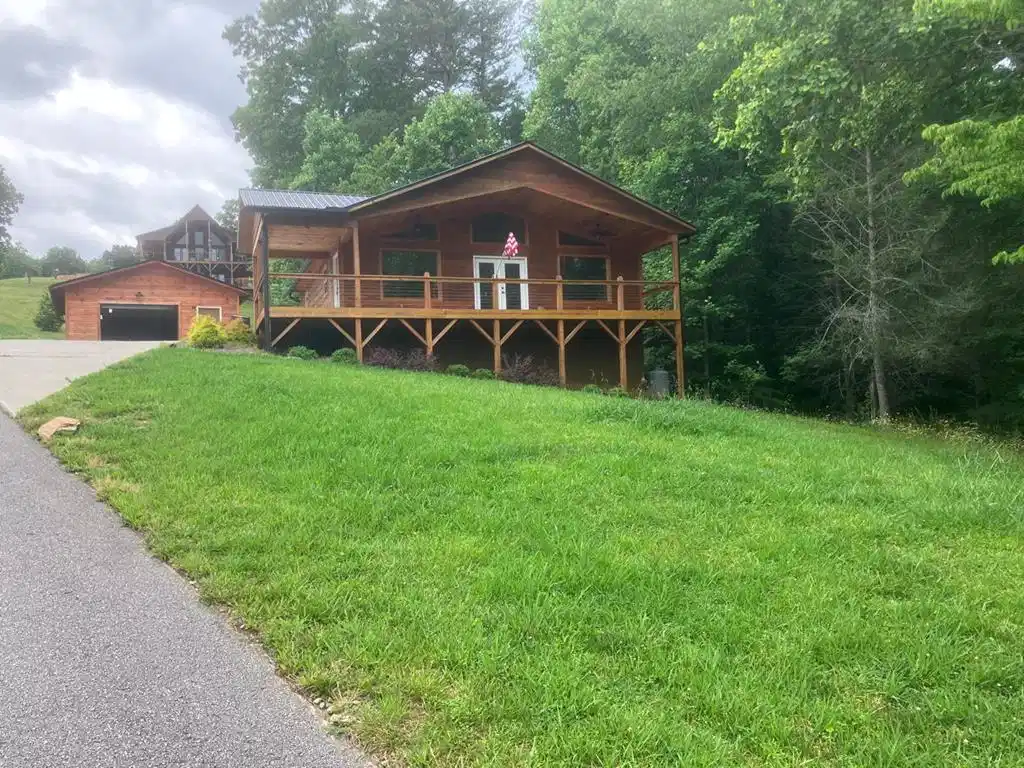 Image 1: Main View