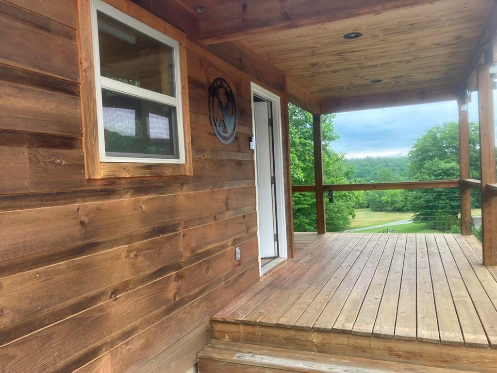 Image 3: Entry Porch