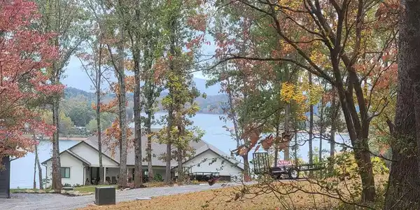 16 Cottages At Chatuge