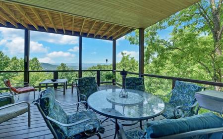 464 Sunset Drive
