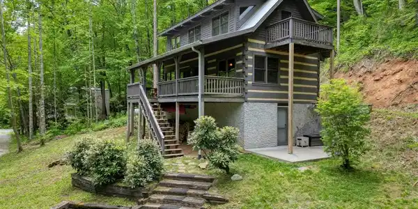 180 Dream Catcher Cove