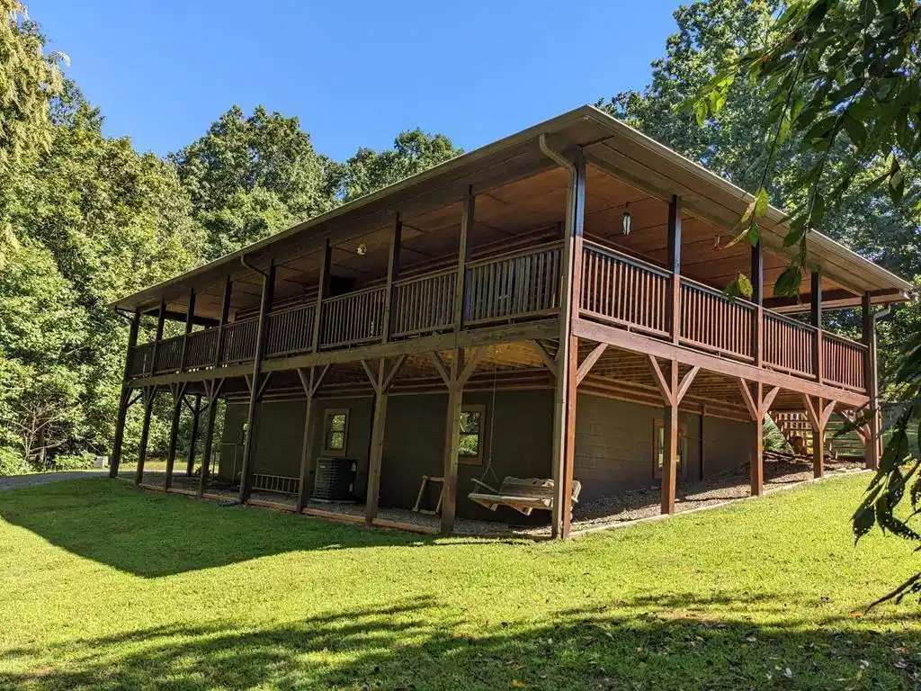 Image 1: Main View
