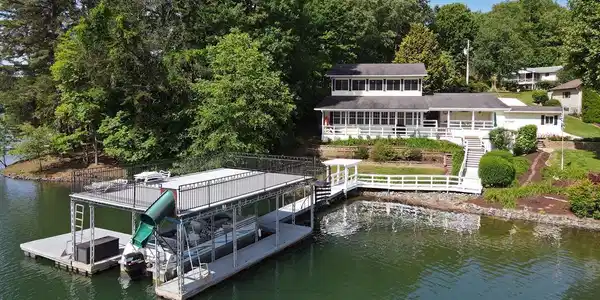 327 Chatuge Village Circle