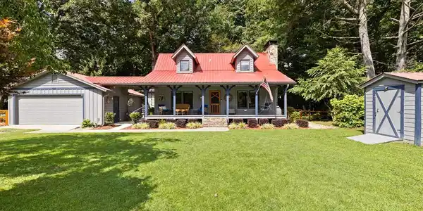 6531 Mountain Laurel Road