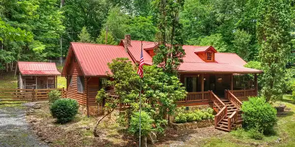 98 Bear Lane