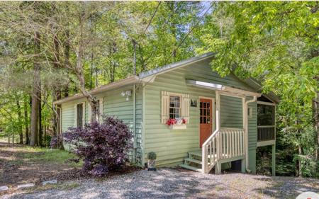 575 Pocaset Drive