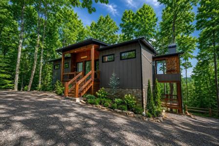 57 Deerfield Lane