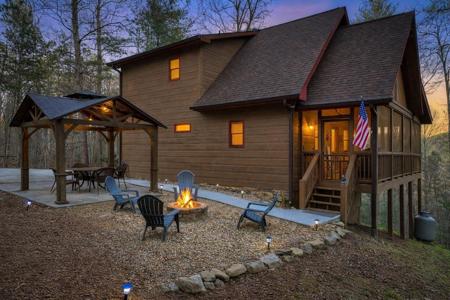764 Ducktown Lane