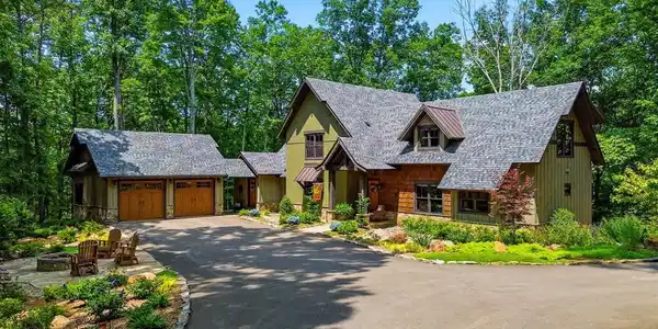 427 Greystone Trace