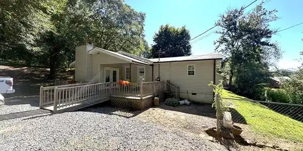 903 Village Road