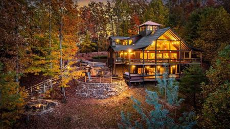 904 Raccoon Road