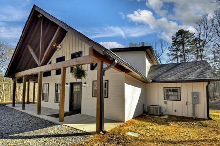 67 Oakwood Trail