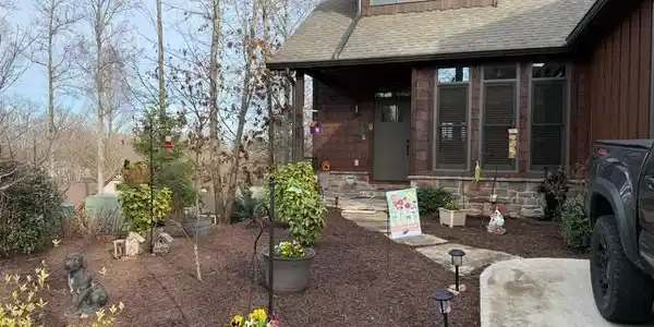 5 Upper Knoll Drive