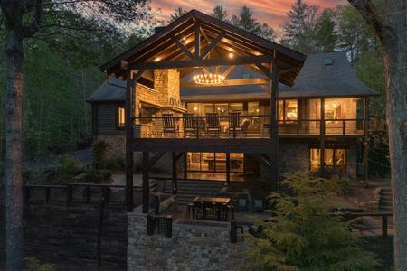 317 Crestview Lane