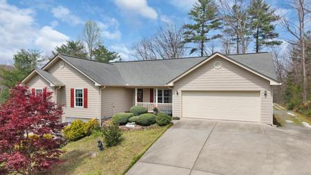 73 The Oaks Drive