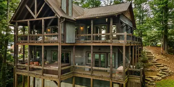 967 River Bend Lane
