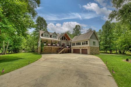 448 Riverbend Manor
