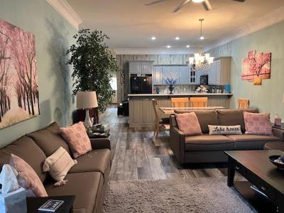 1647-B Lakeview Drive