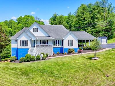 6353 Springwood Trail