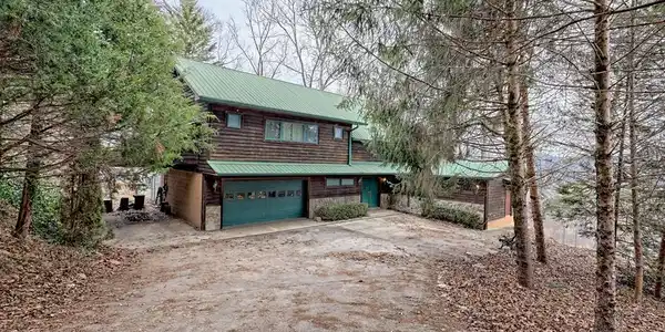 250 Lovers Leap Drive
