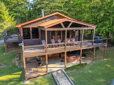 24 Oak Ledge Road