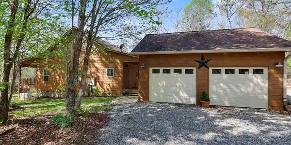 127 Hard Rock Hill
