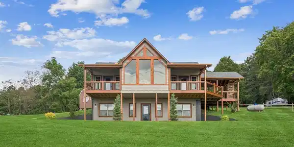 335 Mountain Road