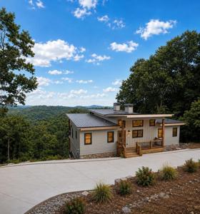 216 Old Orchard Road