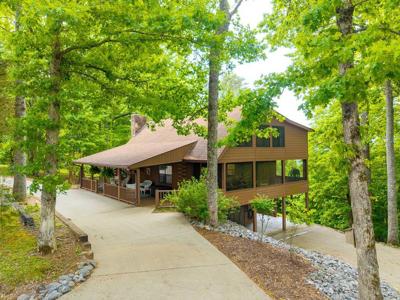 219 Lakeview Dr
