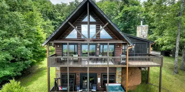 572 Sunrock Mountain Trc