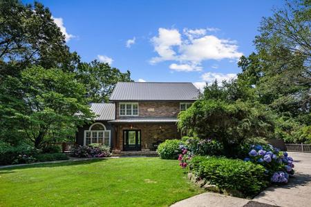223 Mountain Tops Road