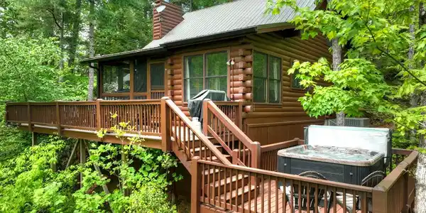 1822 Hidden Lake Drive