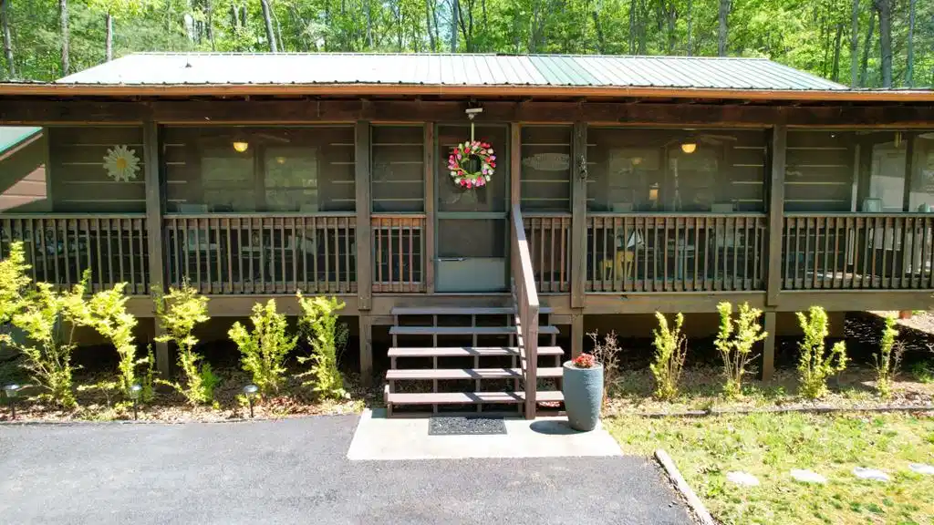 Image 1: Main View