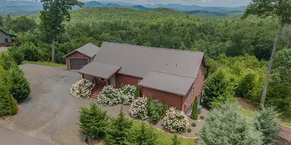 315 Paw Paw Trail