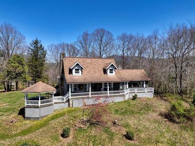 1587 Dove Hill