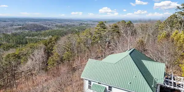 687 Anderson Lane