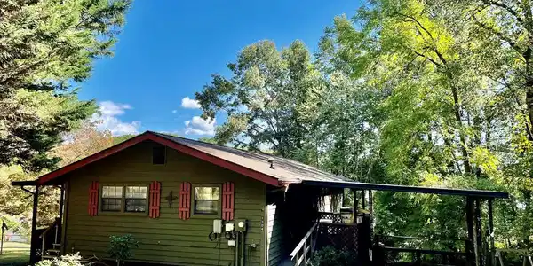 1304 Chatuge Village Circle