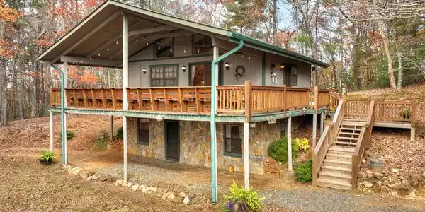 654 Stover Knob Trail