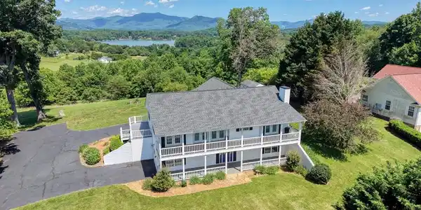 2112 J V Ledford Road