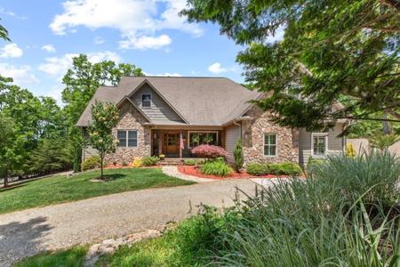 159 Apple Blossom Road