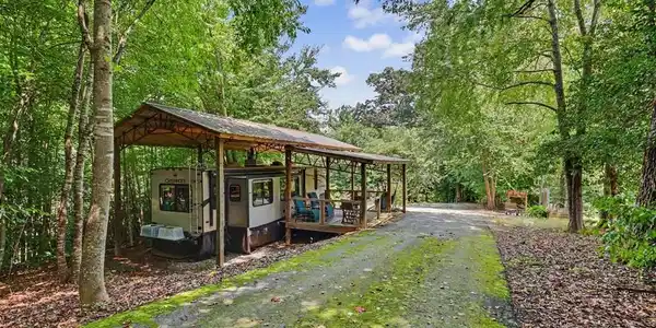 282 Low Gap Road