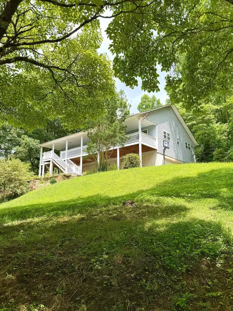 Image 1: Main View