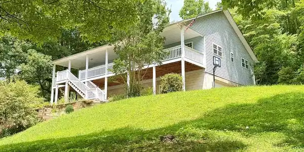 119 Ashlan Trail