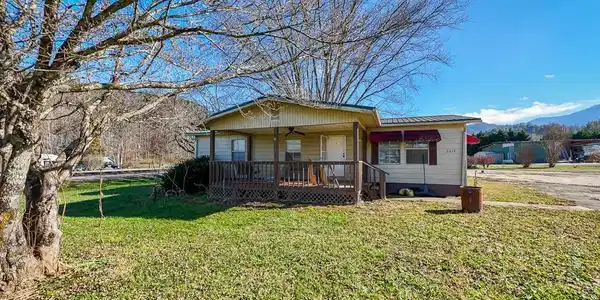 2617 Stewart Road